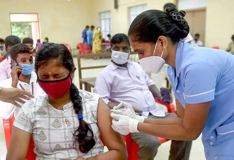 அடுத்த அதிர்ச்சி!! பூஸ்டர் டோஸ் தடுப்பூசிக்கு கட்டணம் !! இன்று முதல் அமல்!!