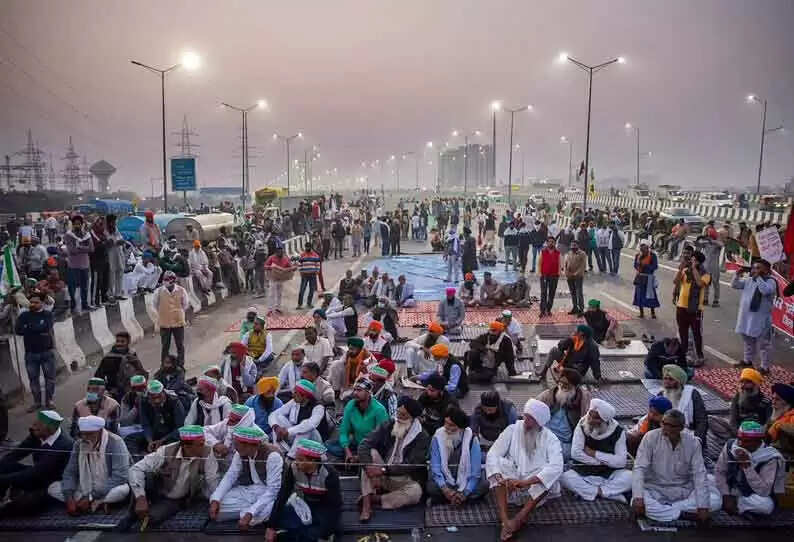 மகிழ்ச்சி!! விவசாயிகள் மீதான வழக்குகள் வாபஸ் !! மத்திய அரசு!!