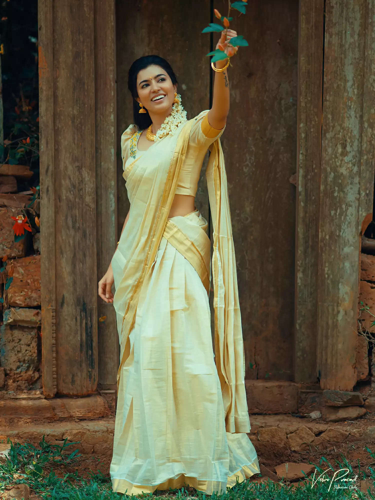 Actress Anju Kurian Gallery