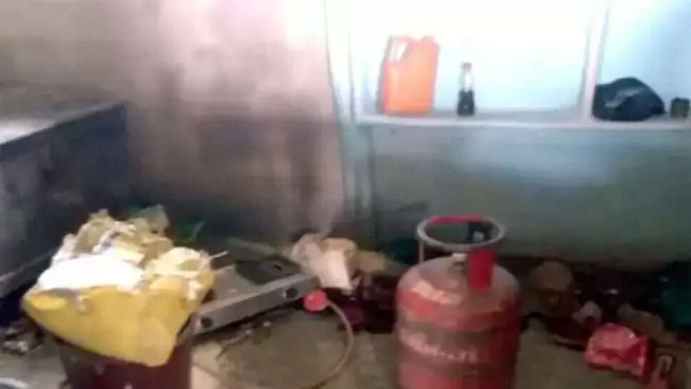 பரிதாபம்! கேஸ் சிலிண்டர் கசிவால் பயங்கர தீ விபத்து!