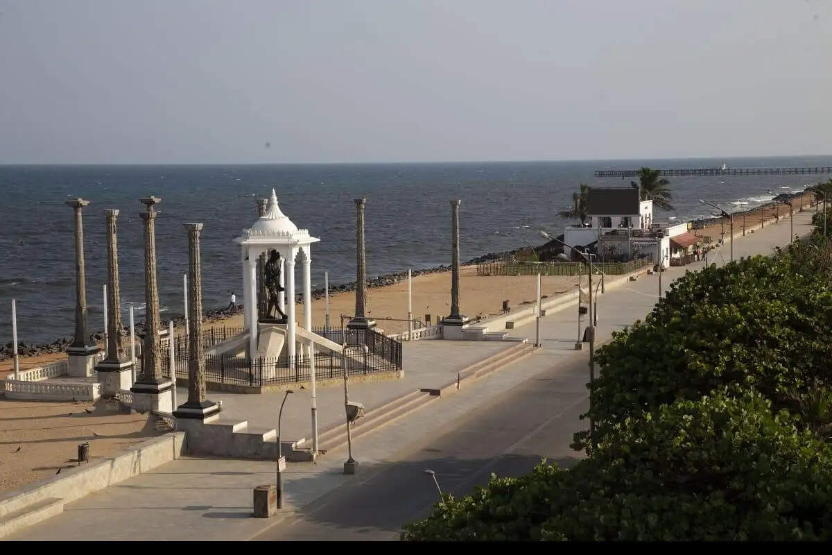 இன்றும், நாளையும் முழு ஊரடங்கு !கதிகலங்கும் புதுச்சேரி!