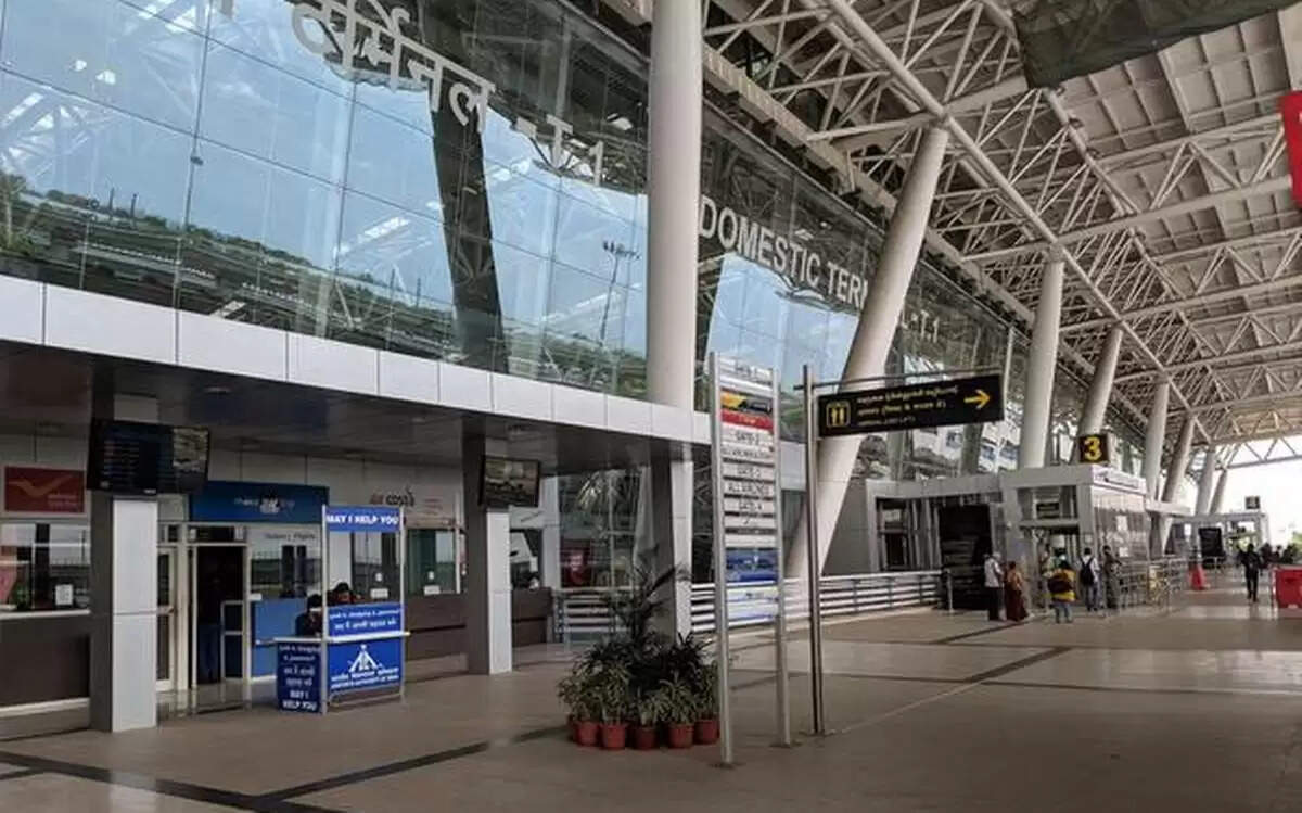 விமான நிலையத்தில் மீண்டும் ‘இ-பாஸ்’ முறை அமல்..