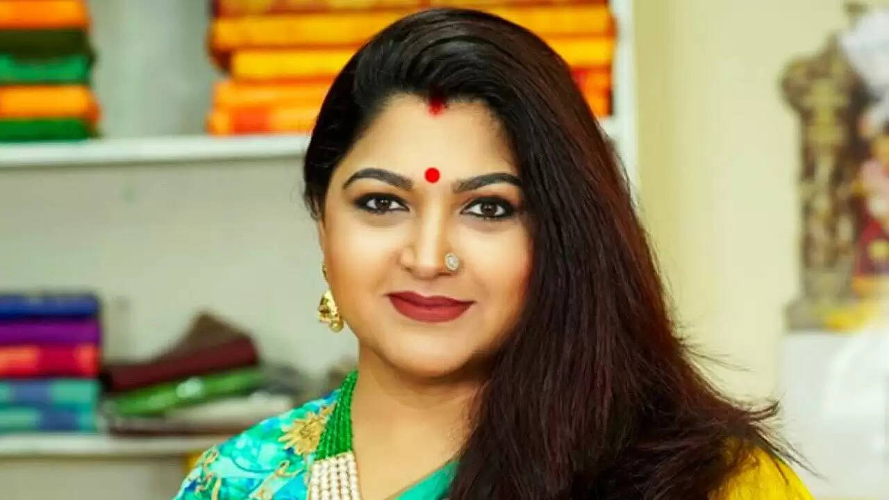 BREAKING! குஷ்புவின் ட்விட்டர் கணக்கு முடக்கம்!