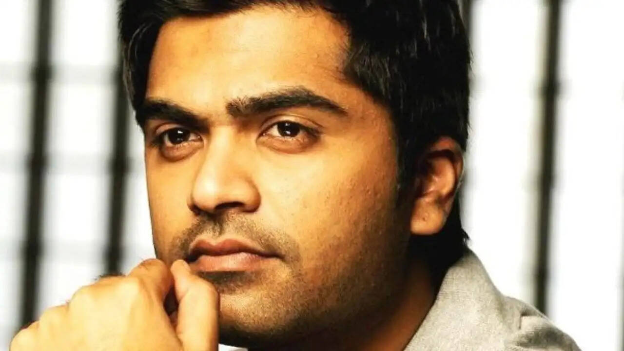 ரசிகர்களுக்கு மில்லியன் நன்றிகள்! சிம்பு நெகிழ்ச்சி ட்வீட்!