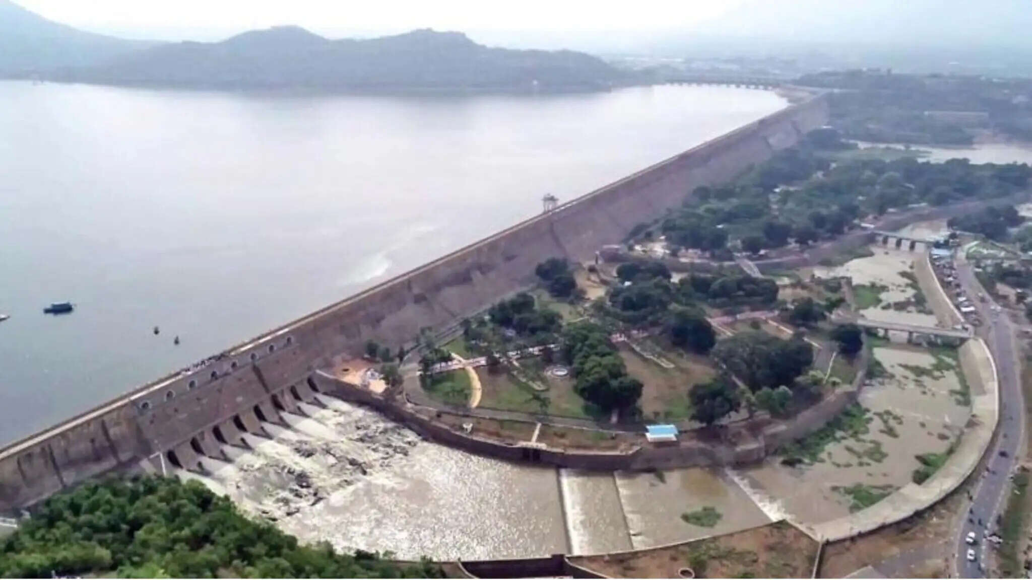 மேட்டூர் அணைக்கு நீர்வரத்து அதிகரிப்பு.. நீர்மட்டம் உயர்வு!..