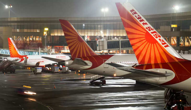 ஆப்கானிஸ்தானில் இருந்து 129 பயணிகளுடன் டெல்லி வந்தடைந்த‌து ஏர் இந்தியா விமானம்