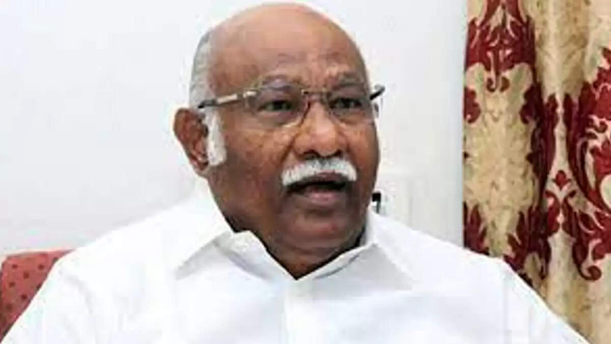 அ.தி.மு.க-வில் இருந்து அன்வர் ராஜா அதிரடி நீக்கம்..!!