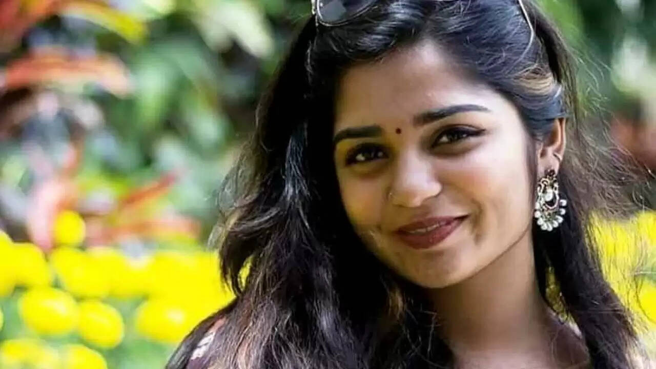 அதிர்ச்சி!96 பட ஜானுவுக்கு கொரோனா !!