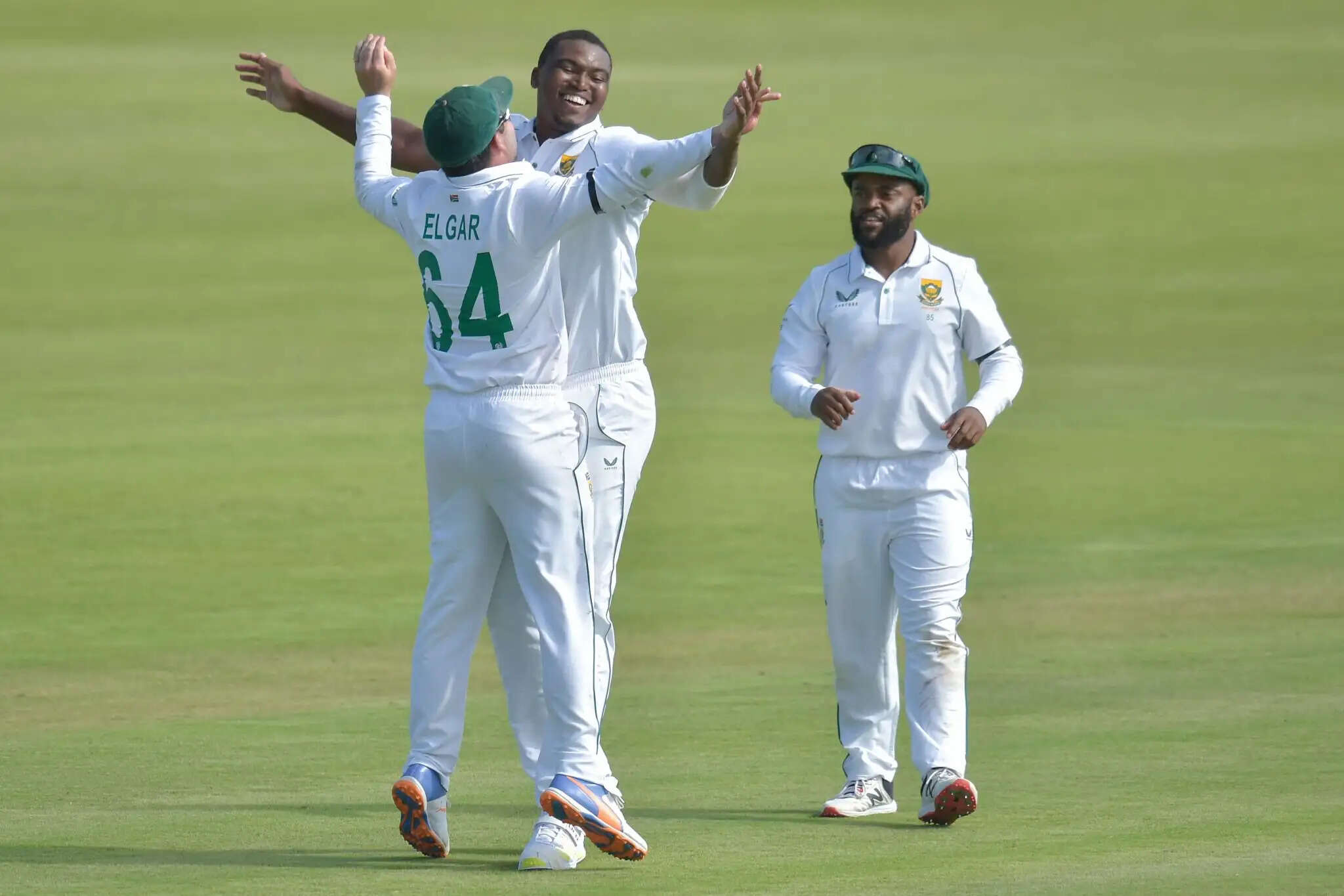 பாக்சிங் டே டெஸ்ட்: இந்தியா அபாராம்! 197 ரன்களில் சுருண்டது தென்னாப்பிரிக்கா!