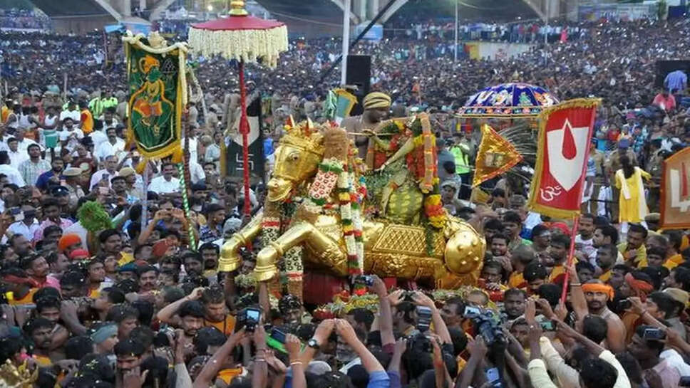 அழகர் ஆற்றில் இறங்க தடை! மதுரை உயர்நீதிமன்றம் அதிரடி!