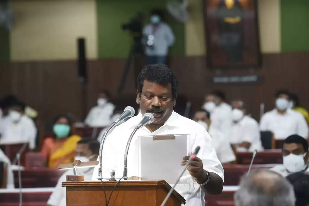 காங்கிரஸ் கட்சியின் சட்டமன்ற தலைவராக செல்வப்பெருந்தகை தேர்வு!