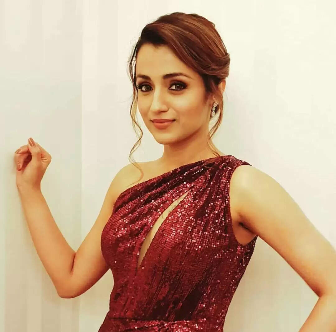 2 இன்னிங்சில் அட்டகாசமாக களமிறங்கும் த்ரிஷா?