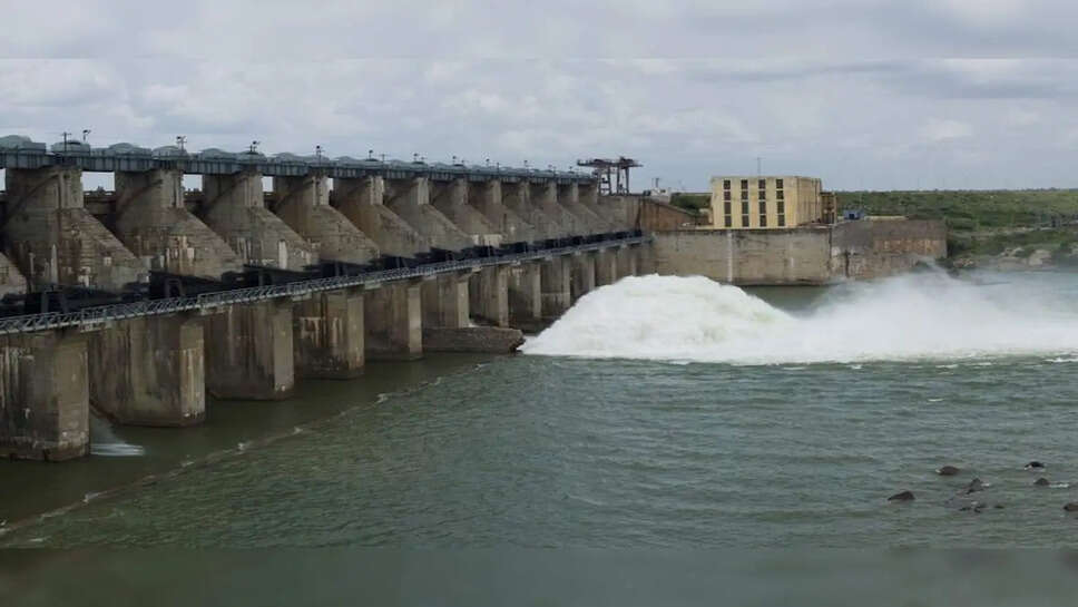 நாளை நள்ளிரவுக்குள் பூண்டி அணைக்கு மேலும் 1000 கனஅடி தண்ணீர்