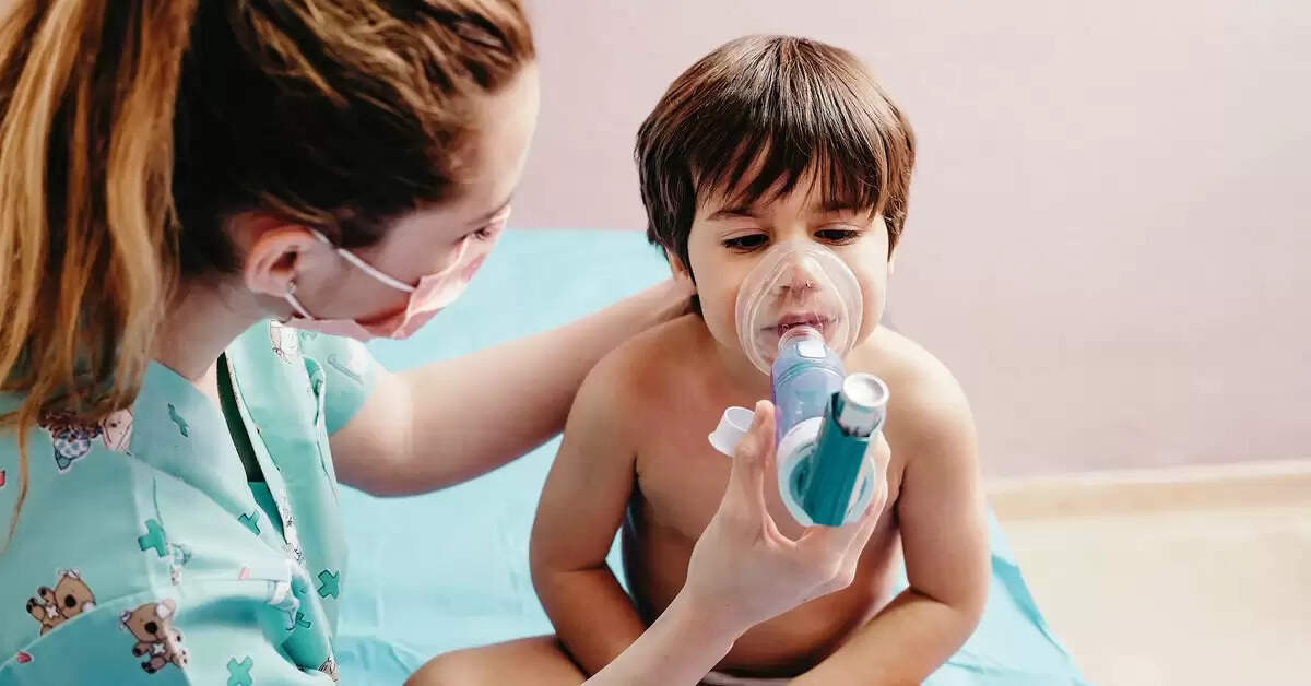 அதிர்ச்சி! 1,00,000 குழந்தைகள் கொரோனா 2வது அலையில் பாதிப்பு!