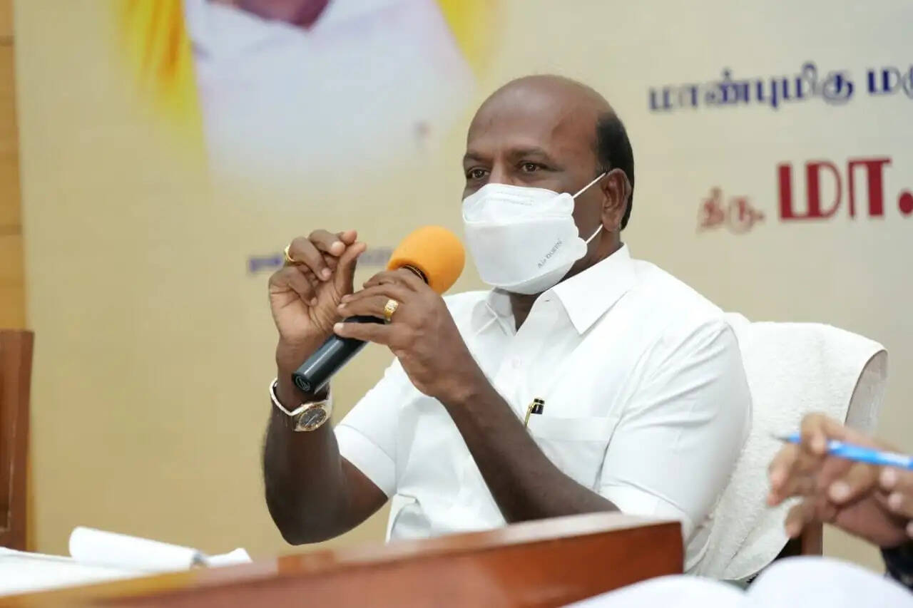 ‘மாணவர்களுக்கு பள்ளிகளிலேயே தடுப்பூசி’ – சுகாதாரத்துறை அமைச்சர் தகவல்