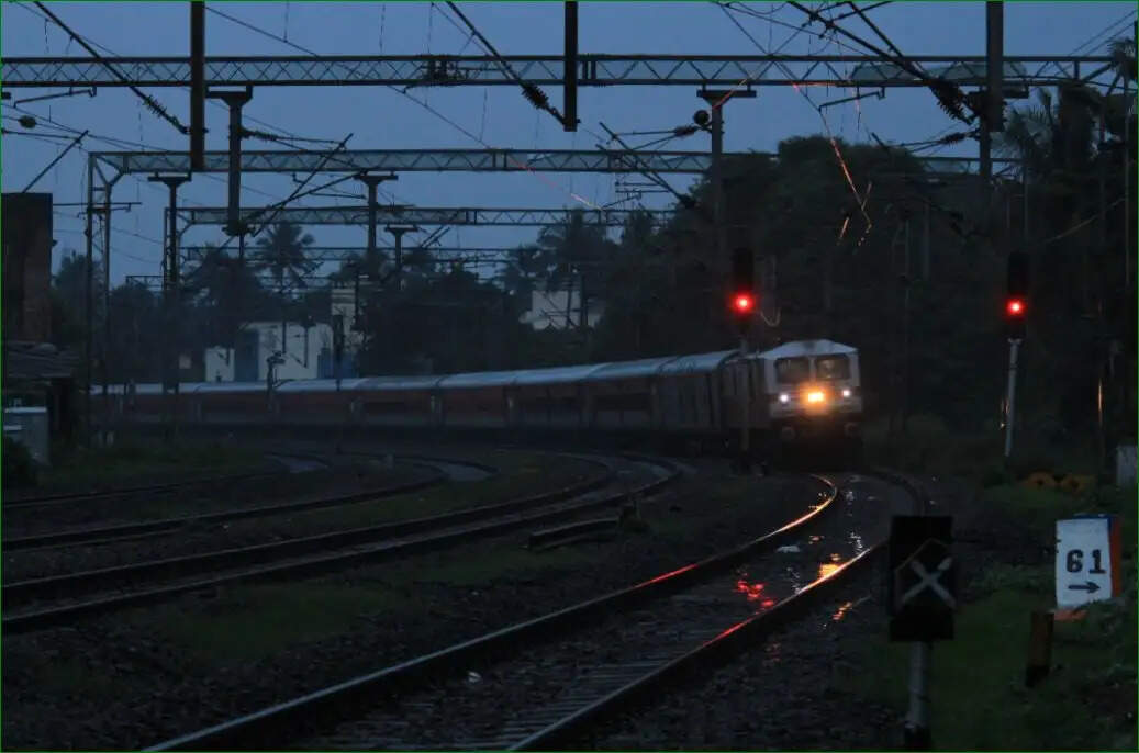 ரயில் பயணிகள் கவனத்திற்கு.. இன்று இந்த ரயில்கள் ரத்து!!..