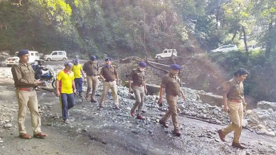 உத்தரகாண்டில் வெள்ளம் மற்றும் நிலச்சரிவு சிக்கி இதுவரை 72 பேர் பலி