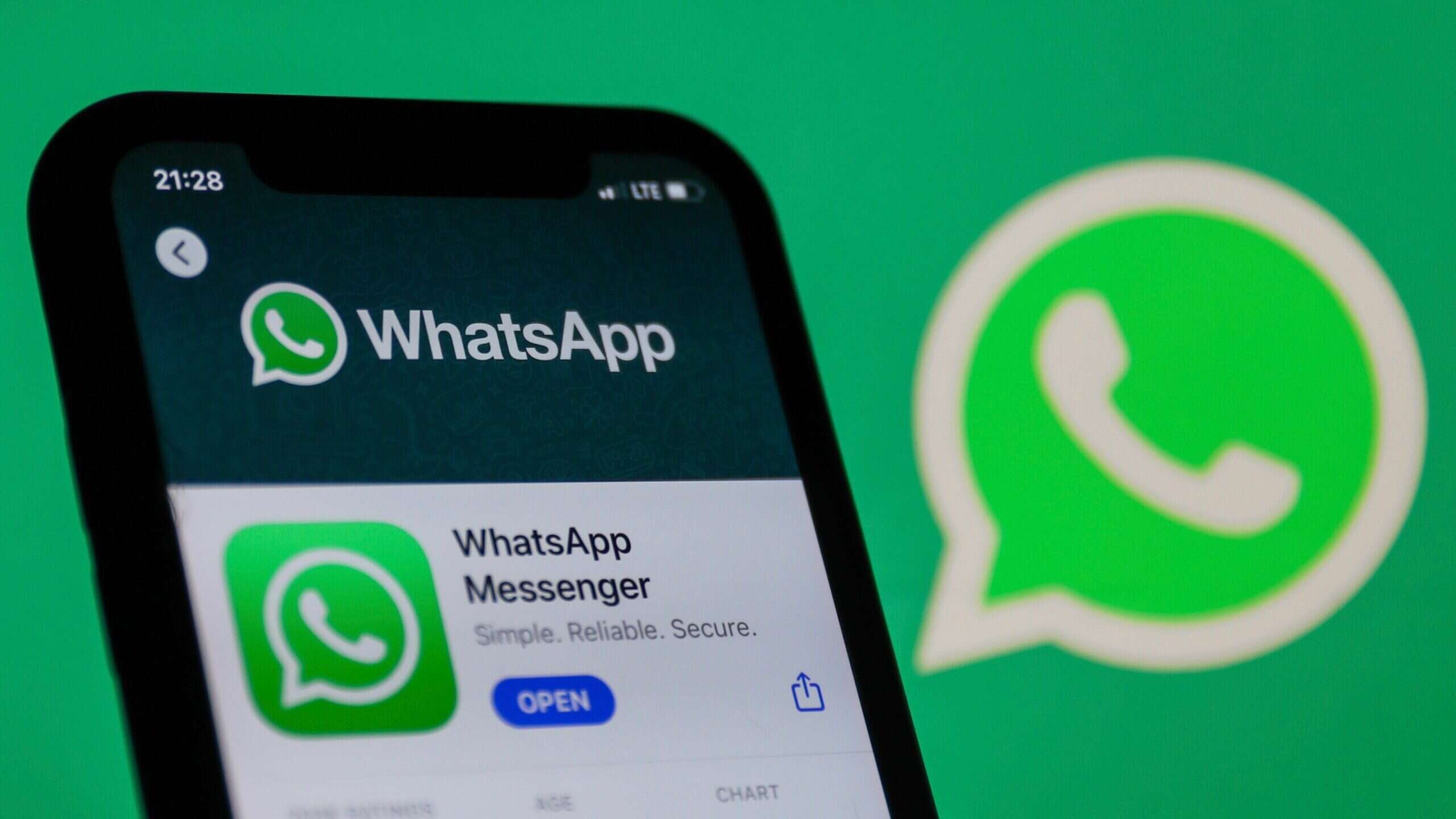 இந்தியா உள்ளிட்ட பல்வேறு நாடுகளில் வாட்ஸ்அப் சேவை முடக்கம் - மீடியா கோப்புகளை அனுப்ப முடியாமல் பயனர்கள் அவதி!