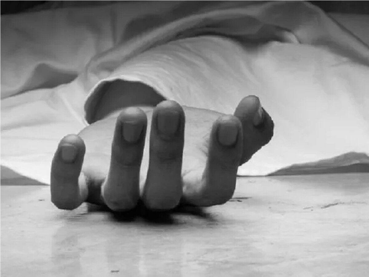 பெண்களே உஷார்... பைக் சக்கரத்தில் சேலை சிக்கி இளம்பெண் மரணம்!