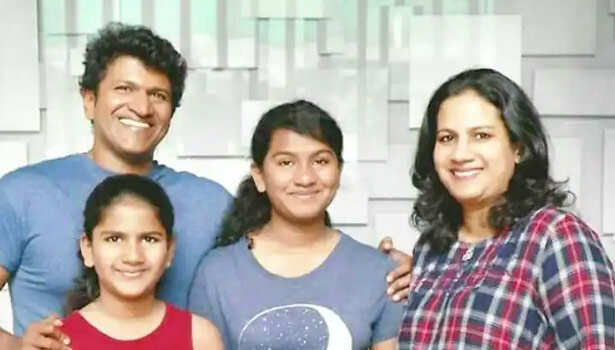 செம மாஸ்... புனித் ராஜ்குமார் ரசிகர்களுக்காக பிரத்யேக செயலி... APPU PRK .. அக்.25ல் அறிமுகம்!