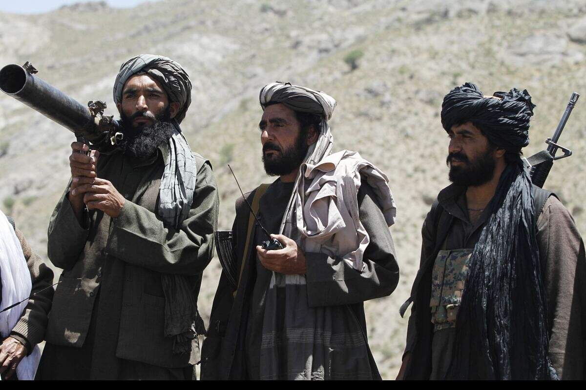 பாகிஸ்தானில் 58 ராணுவ வீரர்கள் பலி, 25 ராணுவ முகாம்களை கைப்பற்றியதாக தாலிபான் அறிவிப்பு!