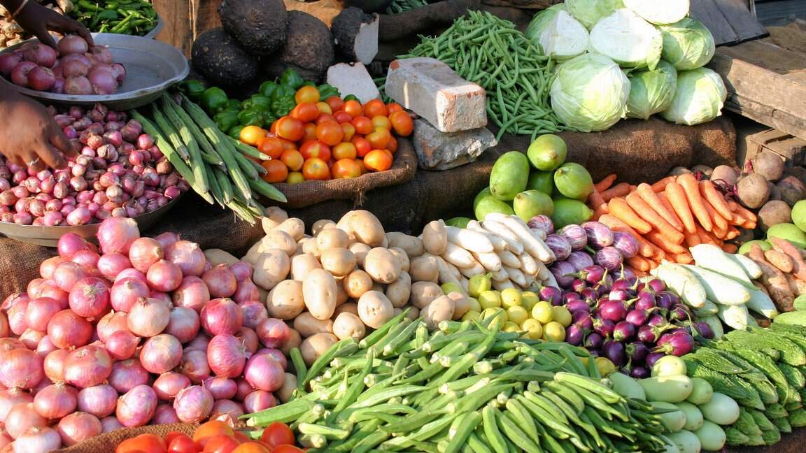 ரூ.100யைத் தாண்டியது காய்கறிகளின் விலை! இல்லத்தரசிகள் அதிர்ச்சி!