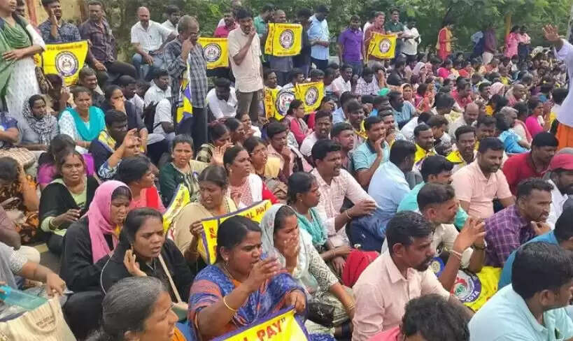 ஆசிரியர்கள் போராட்டம்