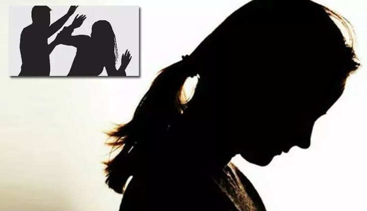 இளம்பெண்