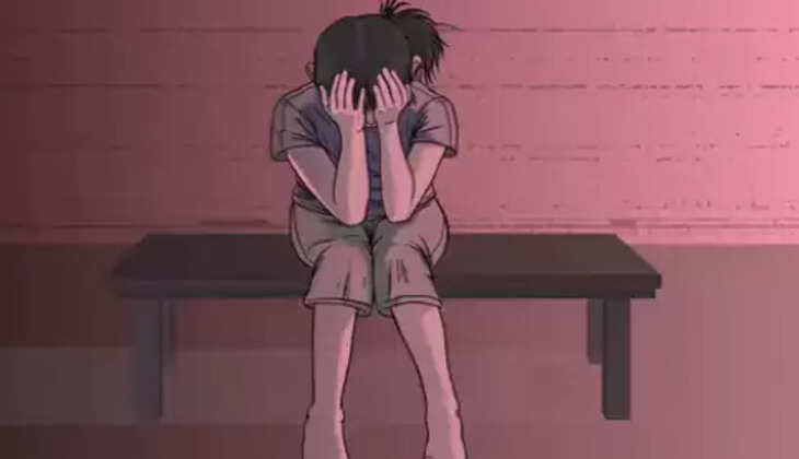 பள்ளி மாணவி