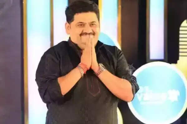 வெங்கடேஷ் பட்