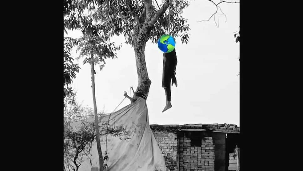 பெரும் பரபரப்பு... 6 அடி உயரத்தில் கைகள் கட்டிய நிலையில் இளம்பெண் சடலமாக மீட்பு!&nbsp;