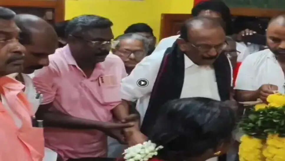 வைகோ அஞ்சலி