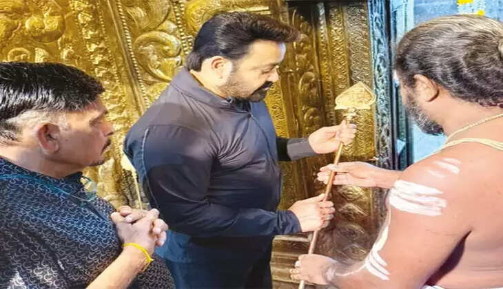 தென்காசி திருமலைக்குமாரசாமி கோவிலுக்கு வேல் காணிக்கையாக வழங்கிய மோகன்லால்!