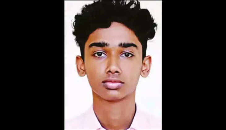 கதறித்துடித்த பெற்றோர்... உன்னவிட்டு எப்படி இருப்போம்.? 11ம் வகுப்பு மாணவன் தூக்கிட்டு தற்கொலை!