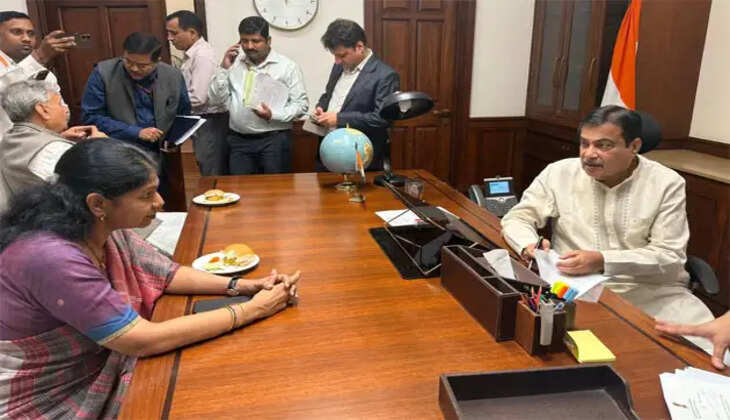 கனிமொழி