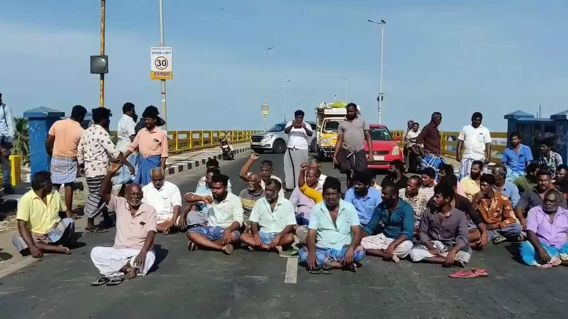 மீனவர்கள் போராட்டம்