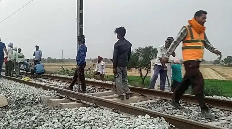 தண்டவாளம் சோதனை வெடிகுண்டு