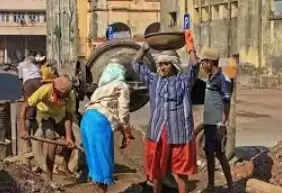 கட்டுமானத் தொழிலாளர்கள்