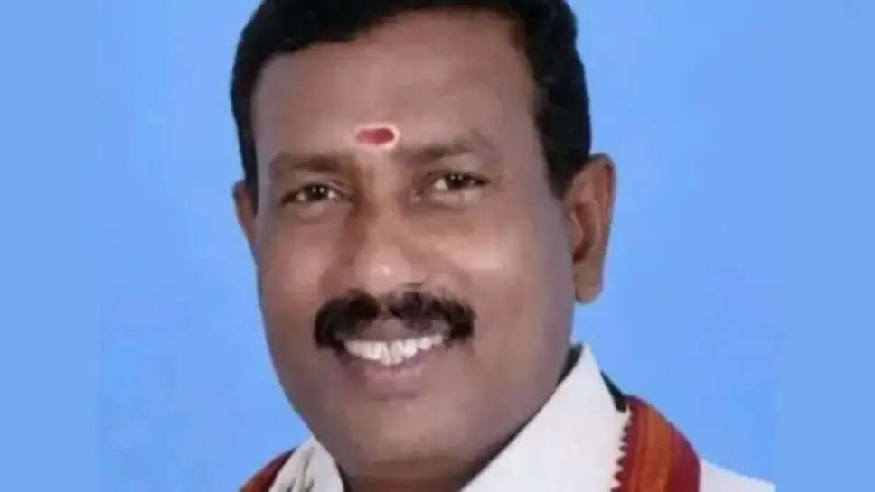 தாராபுரம் முன்னாள் எம்.எல்.ஏ வி.எஸ். காளிமுத்து காங்கிரஸ் 