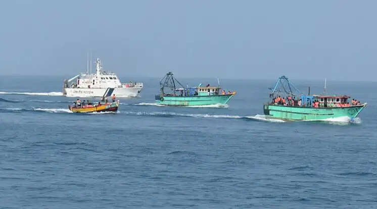 மீனவர்கள் இலங்கை கச்சத்தீவு படகு