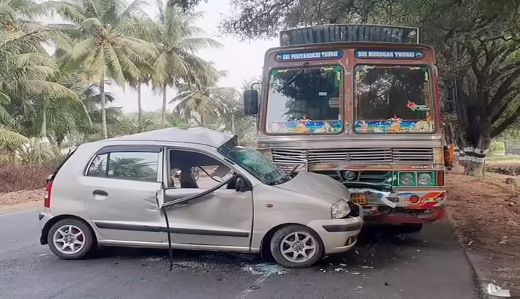 விபத்துக்குள்ளான கார்