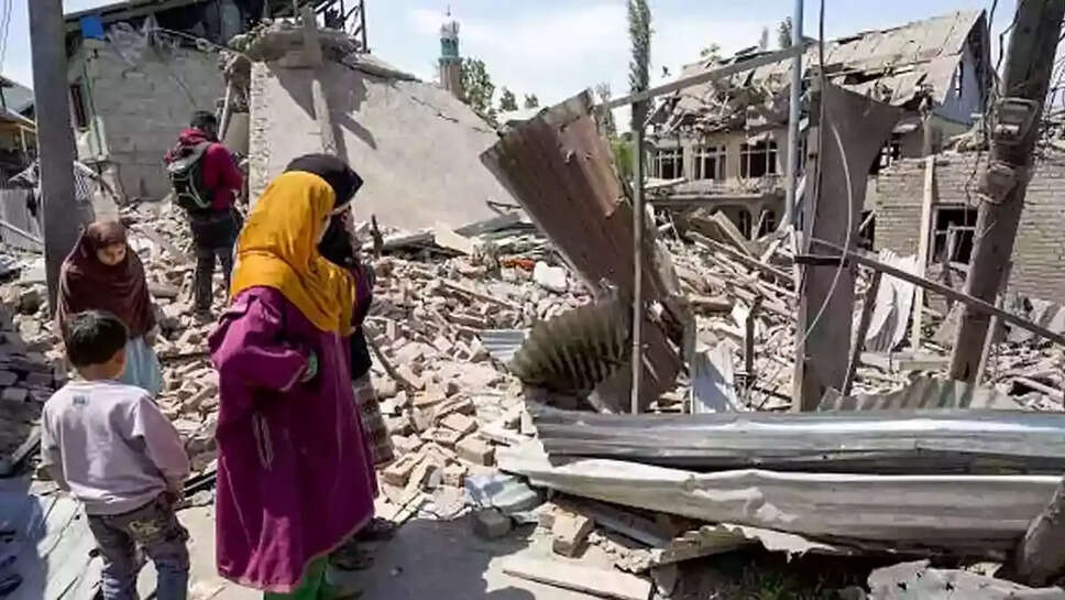 &nbsp;10 தீவிரவாதிகளின் &nbsp;வீடுகள் குண்டு வைத்து தகர்ப்பு.... பஹல்காம் தாக்குதலுக்கு பதிலடி!