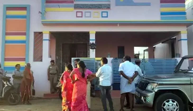 வீட்டில் திருட்டு