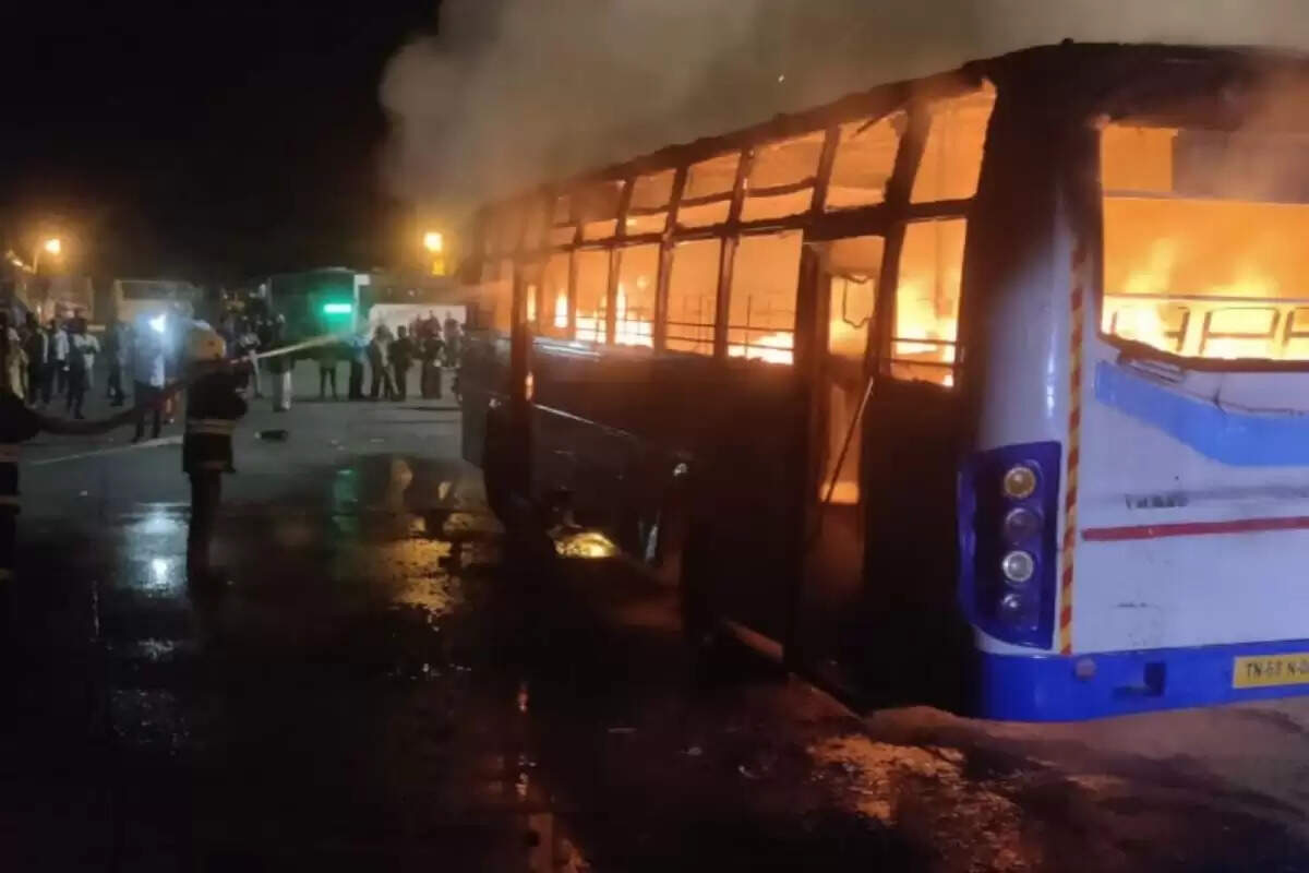 பேருந்து தீ