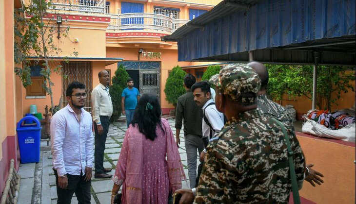 மஹுவா மொய்த்ராவின் வீட்டில் சிபிஐ சோதனை