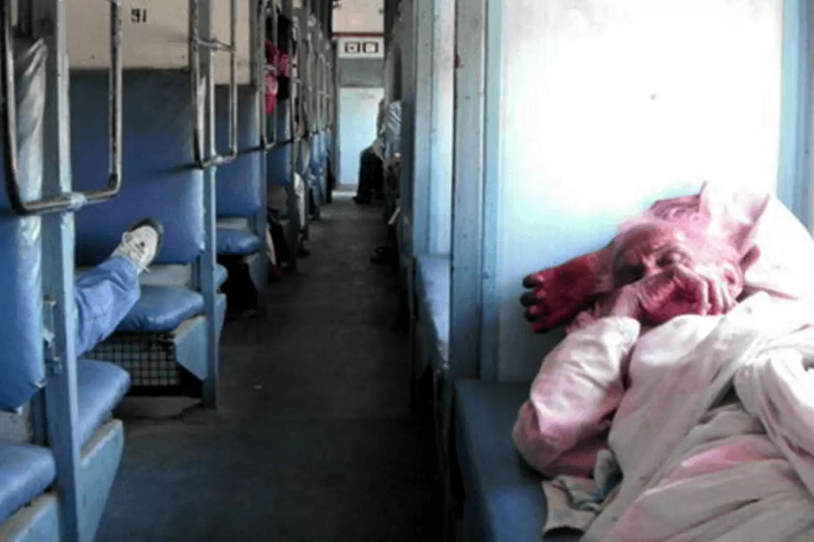 குட் நியூஸ்... ரயில்வே விதிமுறைகளில் முக்கிய மாற்றம்... இனி ரிசர்வ் செய்யும் போது மறக்காதீங்க!