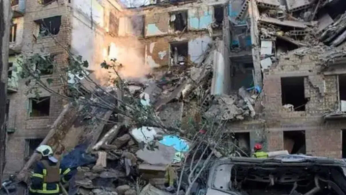 ரஷ்யா ஈரான் போர் அடுக்குமாடி குடியிருப்பு