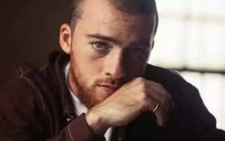 ஆங்கஸ் க்ளவுட்