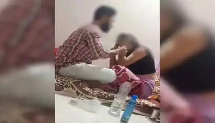 IAF இந்திய விமானப்படை அதிகாரி மனைவி பாலியல் பலாத்காரம்