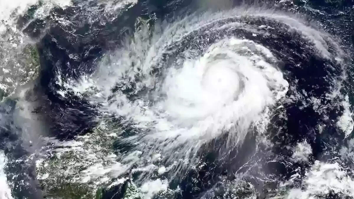 வங்கக்கடலில் &nbsp;வலுப்பெற்ற காற்றழுத்த தாழ்வு மண்டலம்... கொட்டித் தீர்க்கப் போகும் கனமழை! &nbsp;